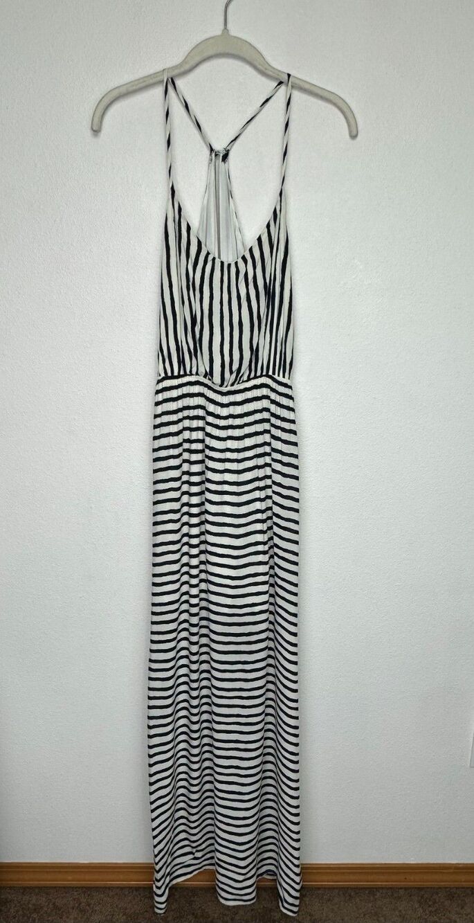 Forever 21 Medium Striped Maxi Dress Black White Racerback Sleeveless Flowy